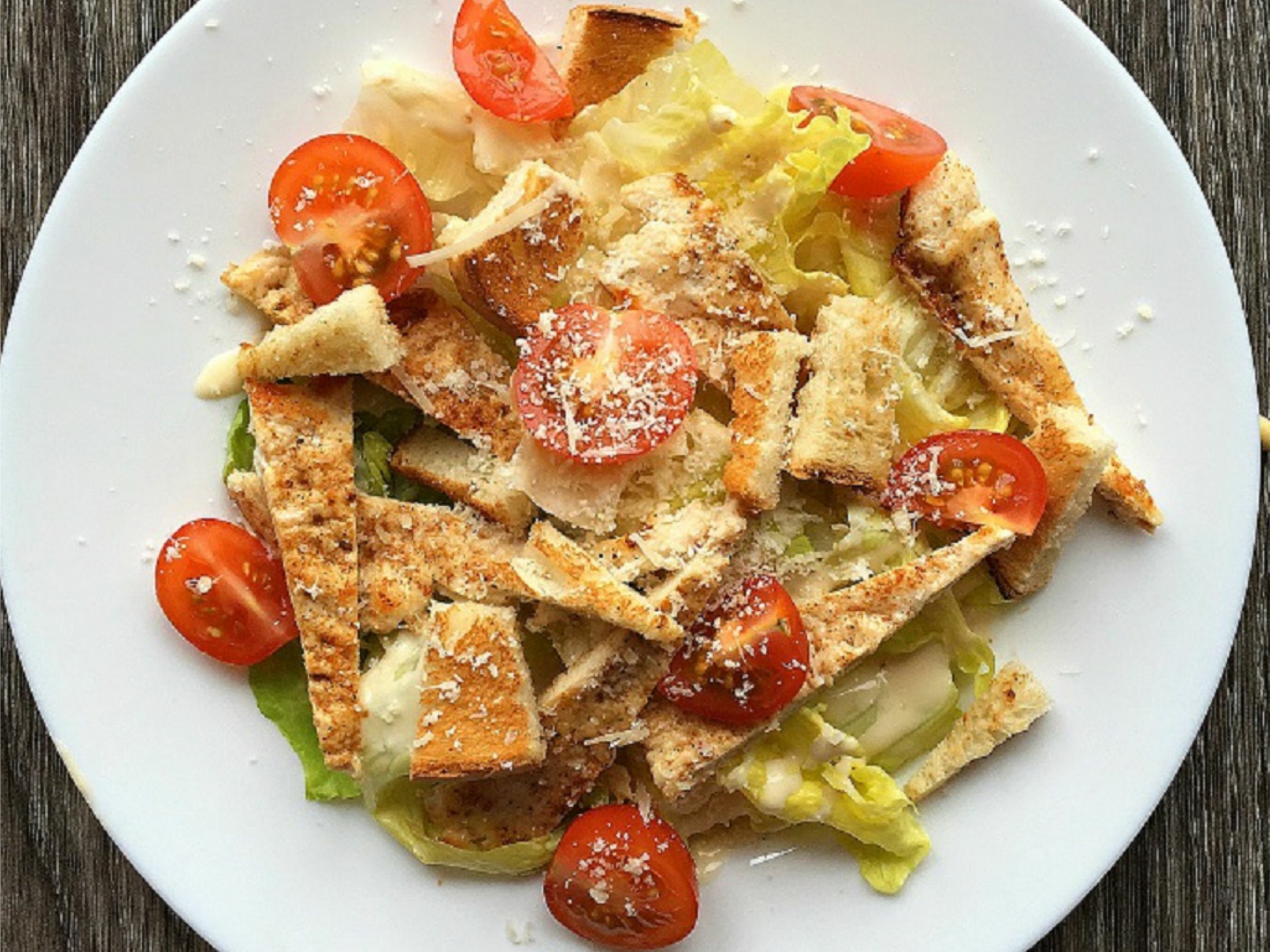 ЦЕЗАРЬ С КУРИЦЕЙ