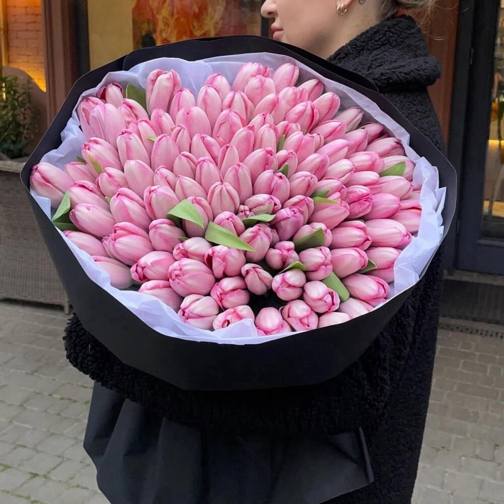 51 тюльпан нежный