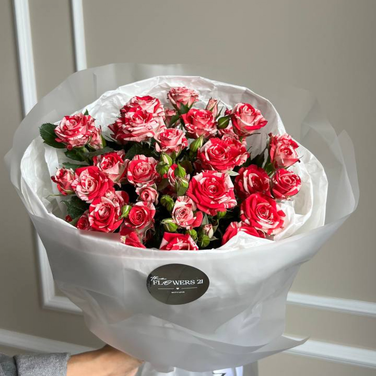 Моно букет из кустовых роз 51 (предзаказ)