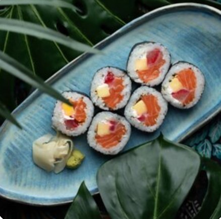 Ролл с манго