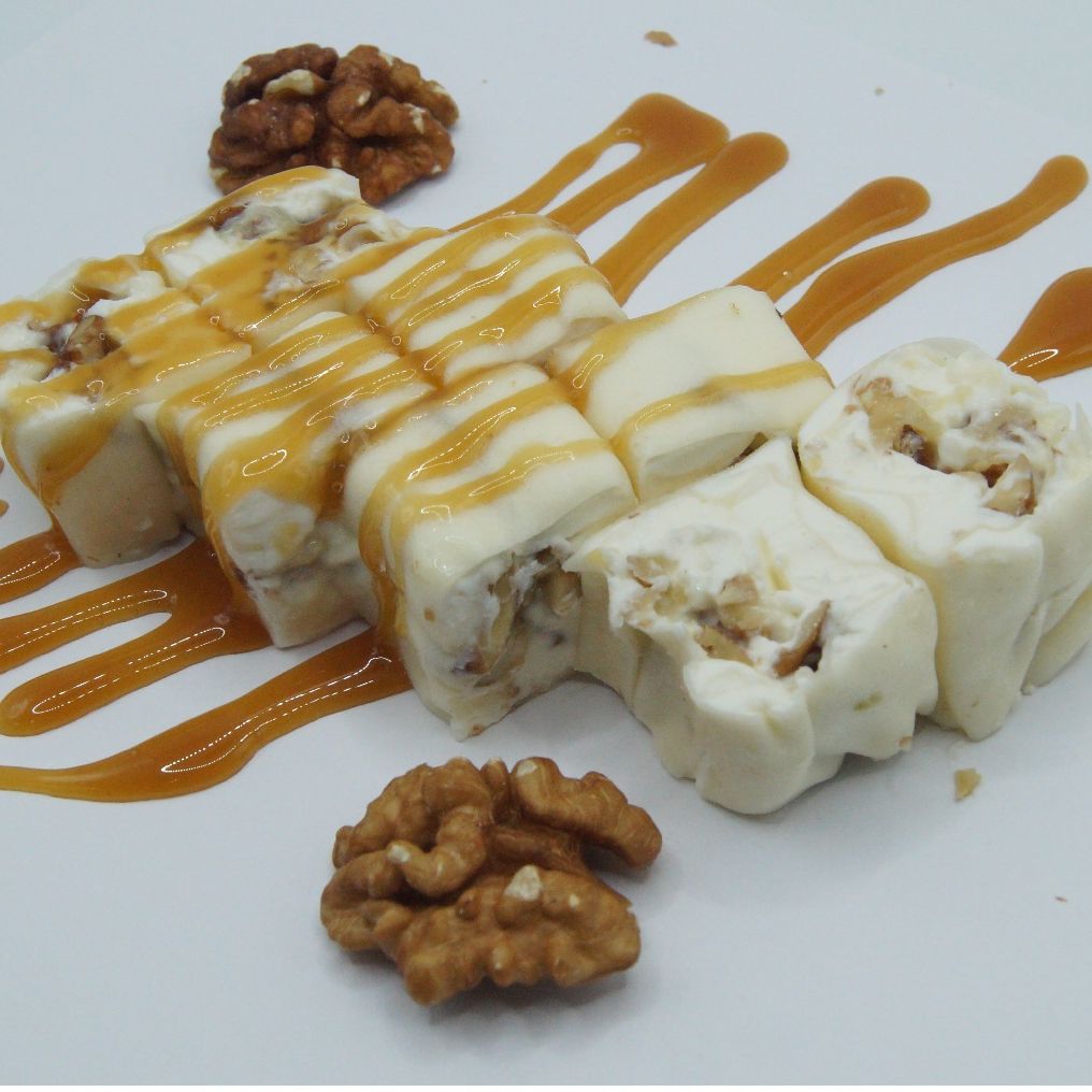 Ролл Ореховый