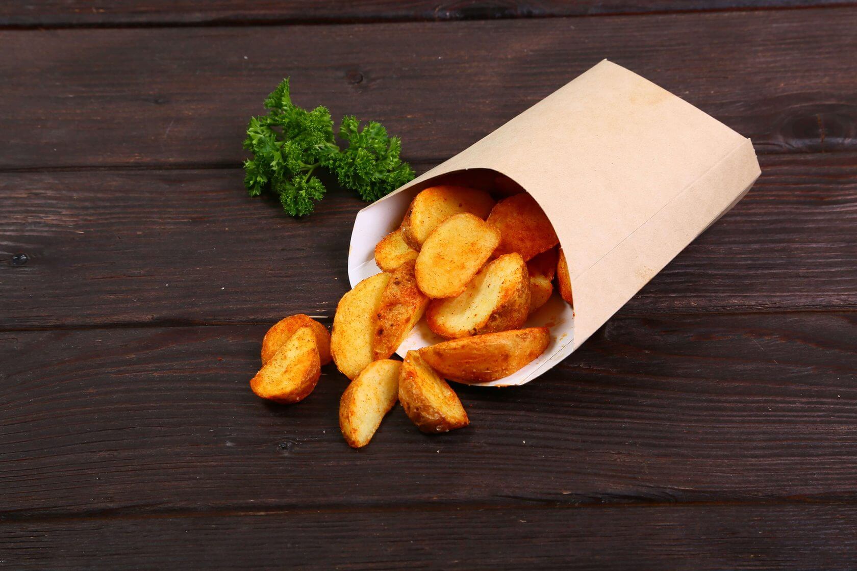 Картофельные дольки в кожуре