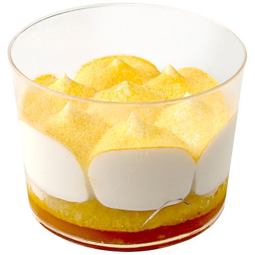 Пирожное в креманке манго-маракуйя