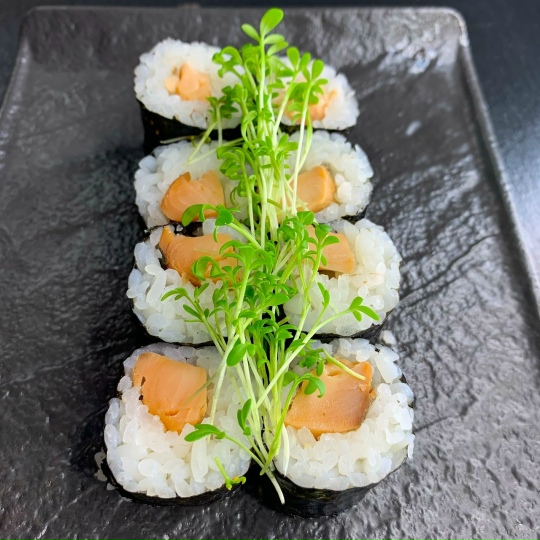 Мини ролл с горбушей горячего копчения