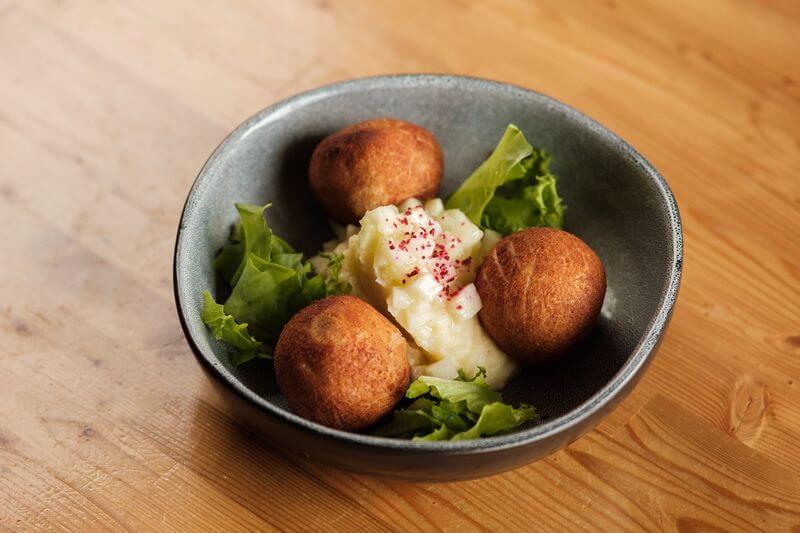 Колобки по-«Киевски» с пюре