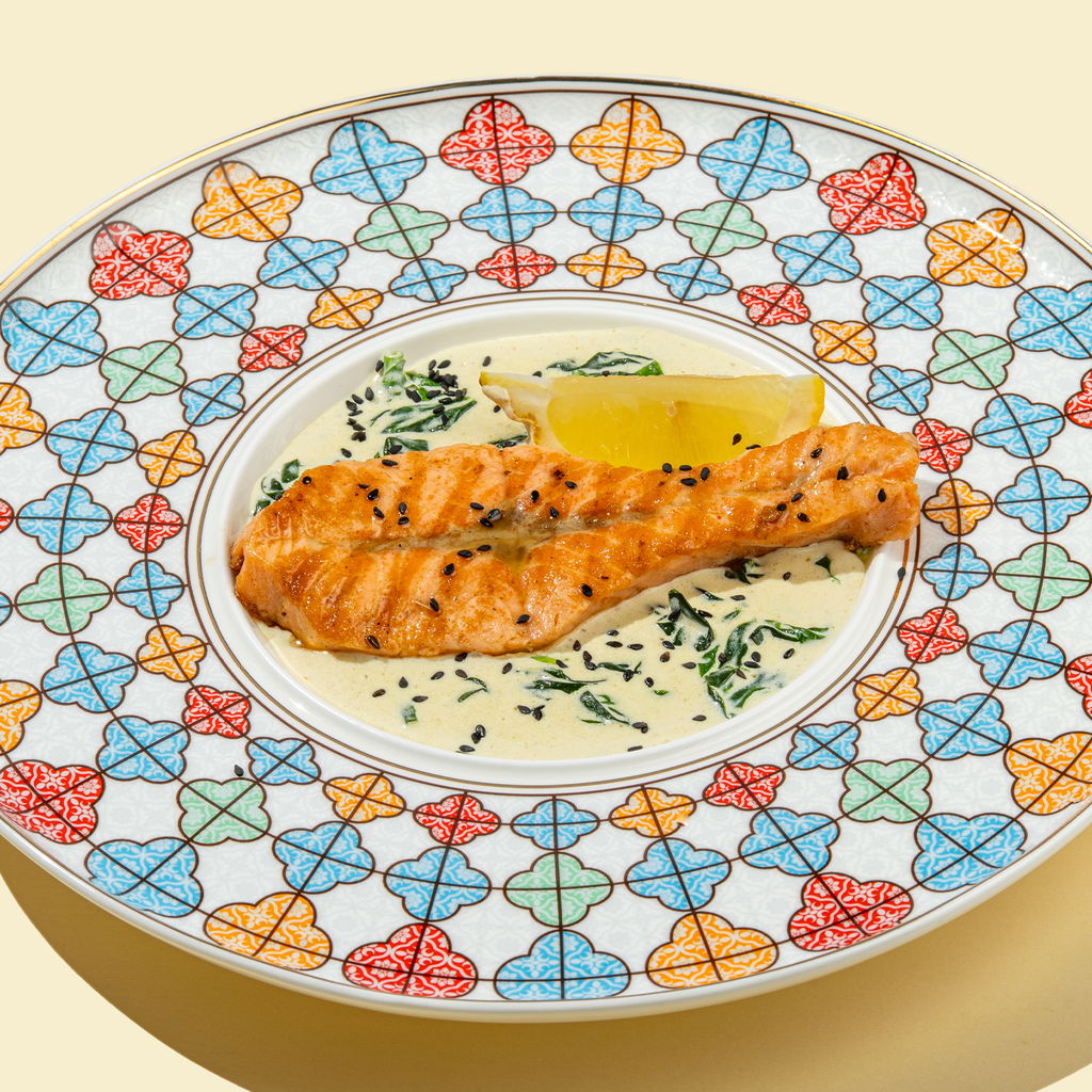 Лосось со шпинатом в сливочном соусе