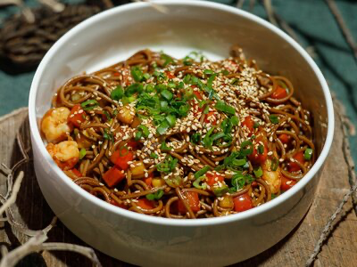 Wok с креветками