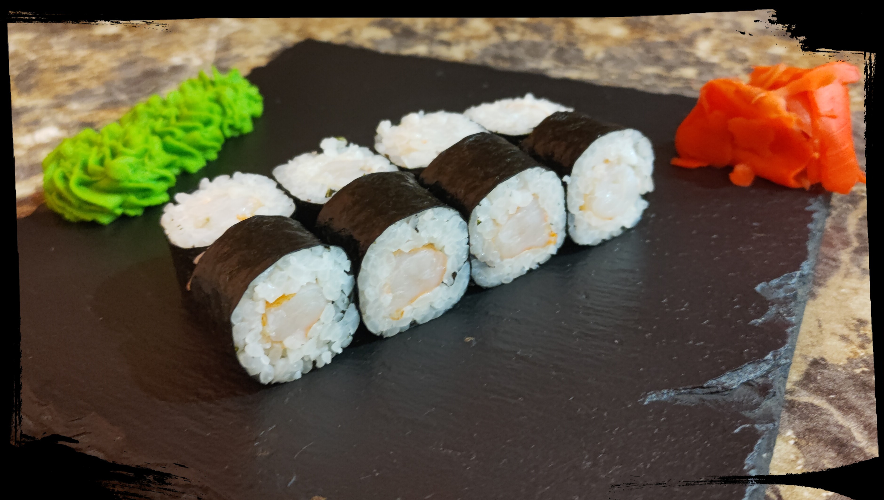 Маки с креветкой