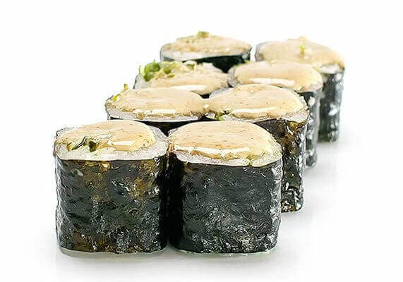 Классика с чукой и ореховым соусом