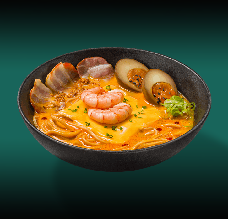 Сырный рамен с креветками и беконом