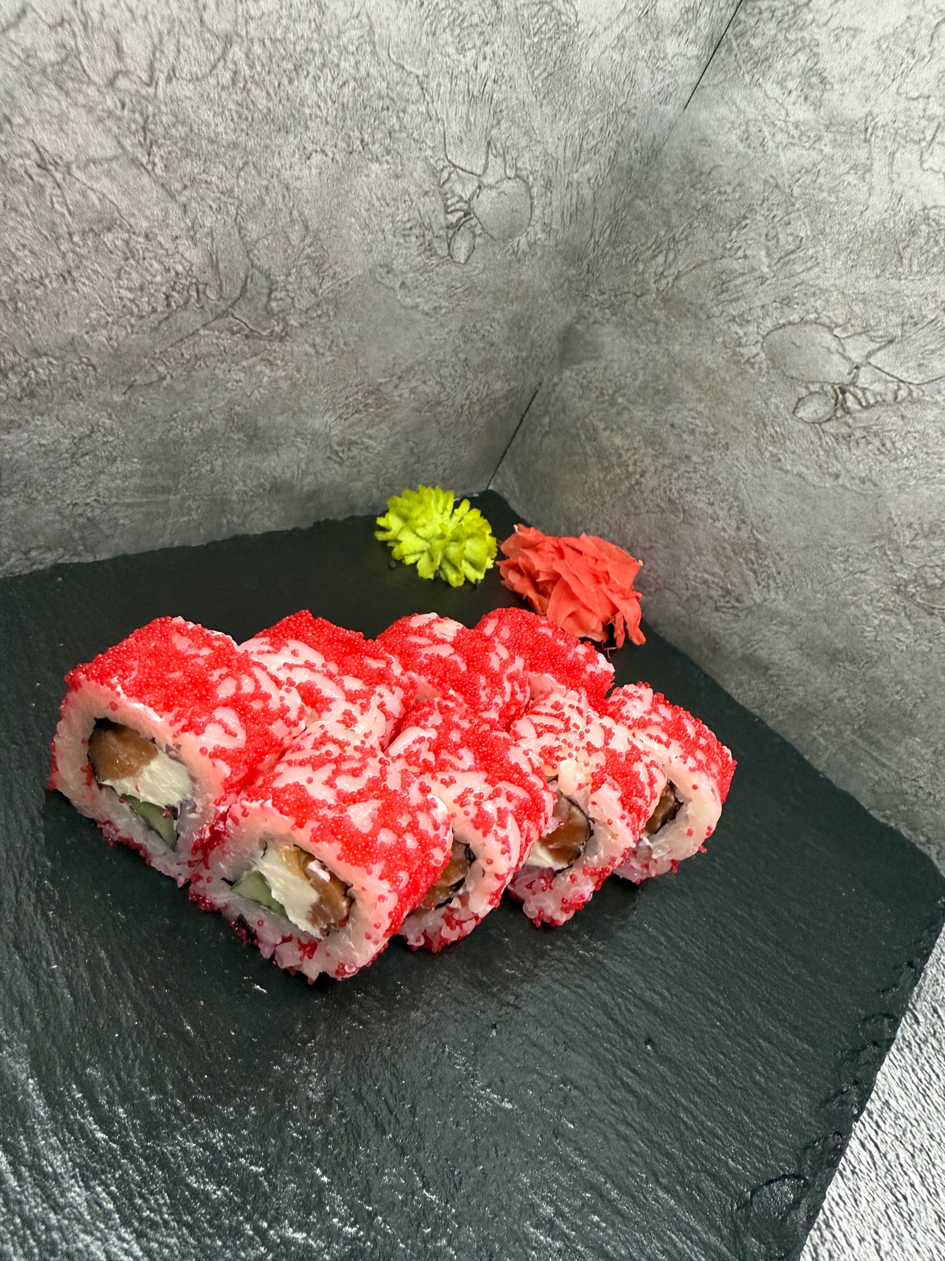 Калифорния со сливочным лососем