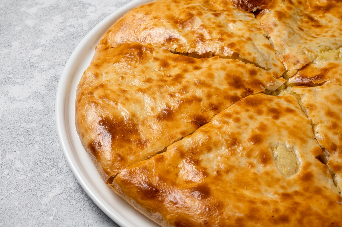 Хачапури со свекольным листом и тархуном