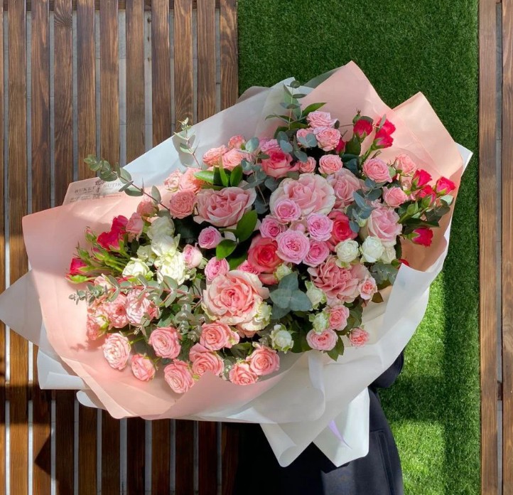 Букет "И ничего кроме роз"