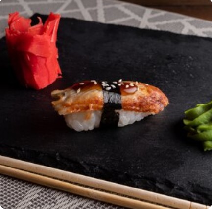 Суши с угрем
