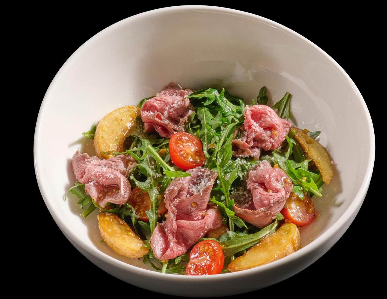 Салат с ростбифом и картофелем