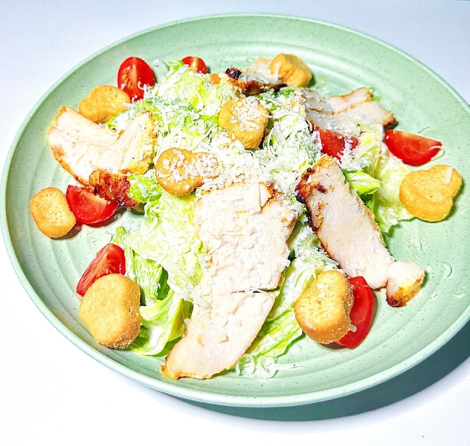 Цезарь с курицей