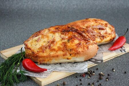 Багет с ветчиной 180г