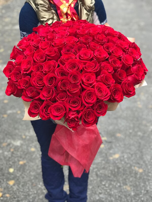 Букет из 101 голландской красной розы