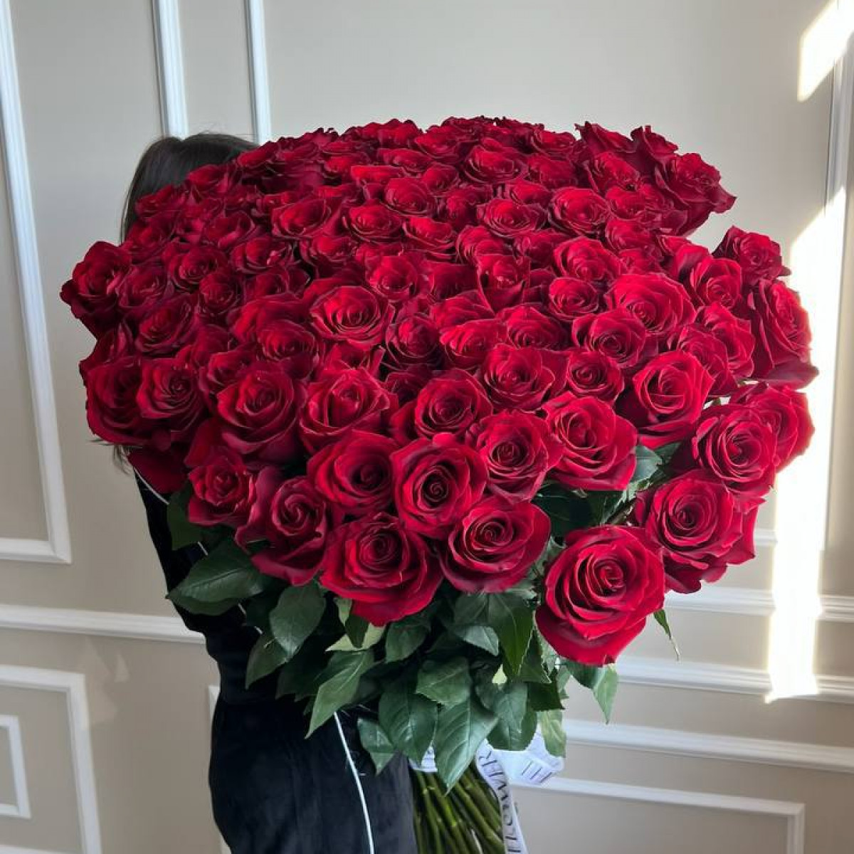 Букет из 51 Розы 100 см Артикул: 2680