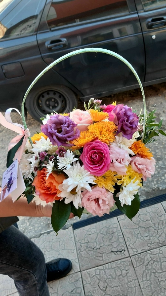Корзина МИКС цветов средняя