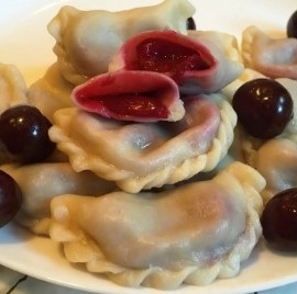 Вареники с вишней