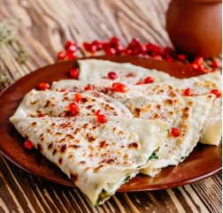 Кутаб с сыром и зеленью