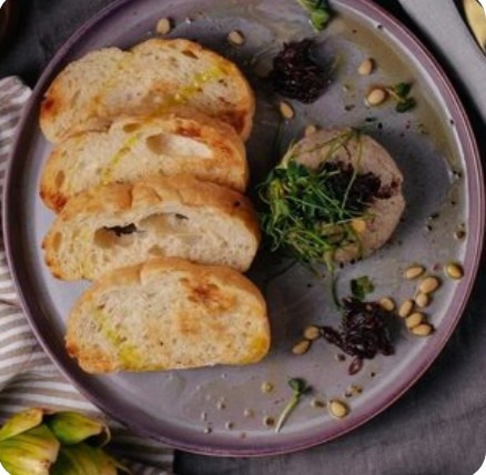 Паштет из утки с ягодным соусом