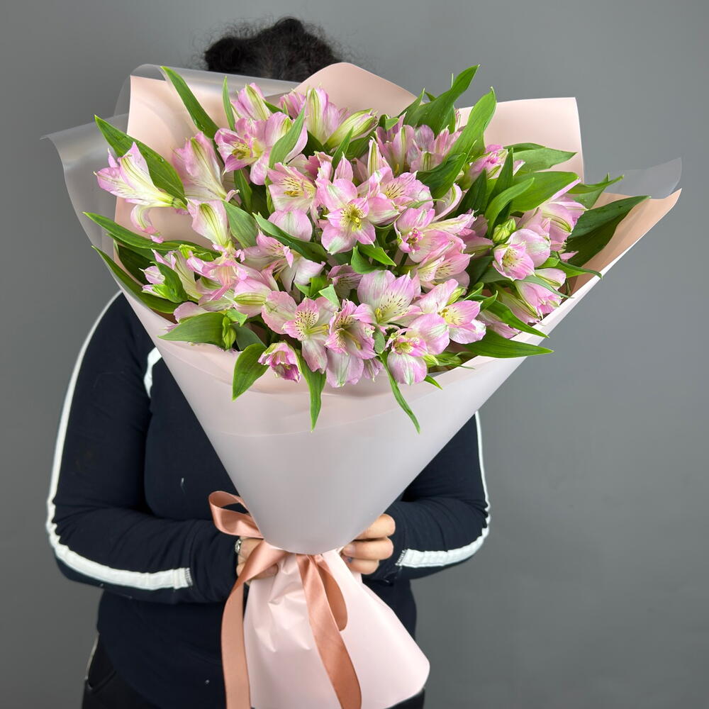 Букет «Нежных альстромерий»