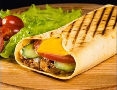 Шаверма сырная с курицей