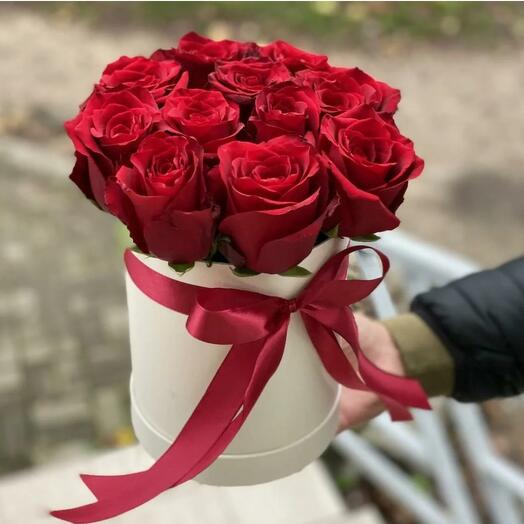 Розы в коробке 15 шт