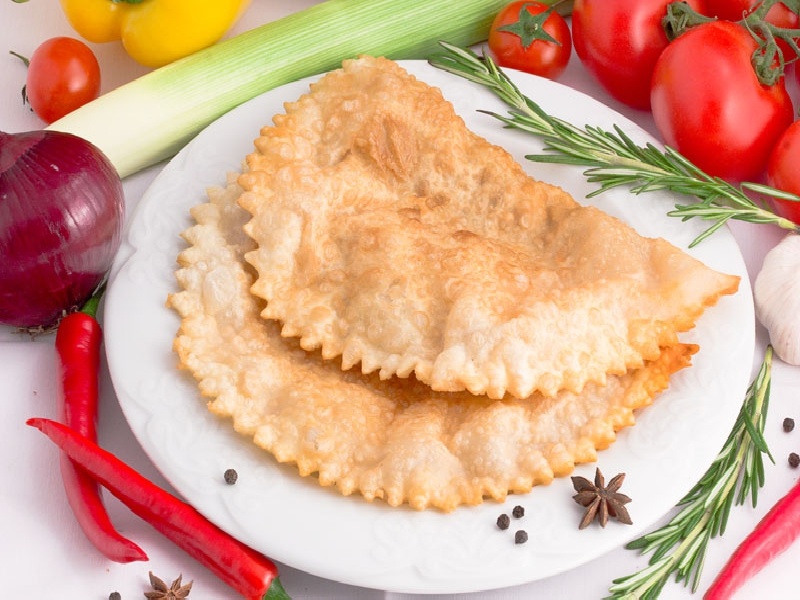 Чебурек с говядиной, свининой, грибами35