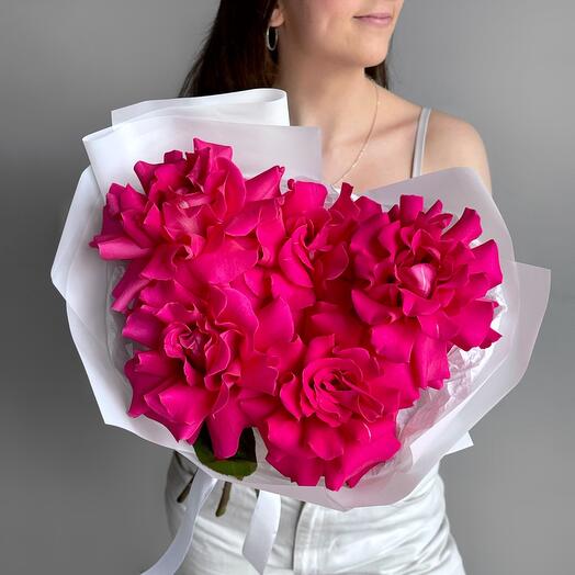 Яркий букет розовая французская роза Пинк Флойд