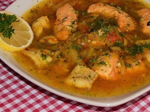 Уха из красной рыбы