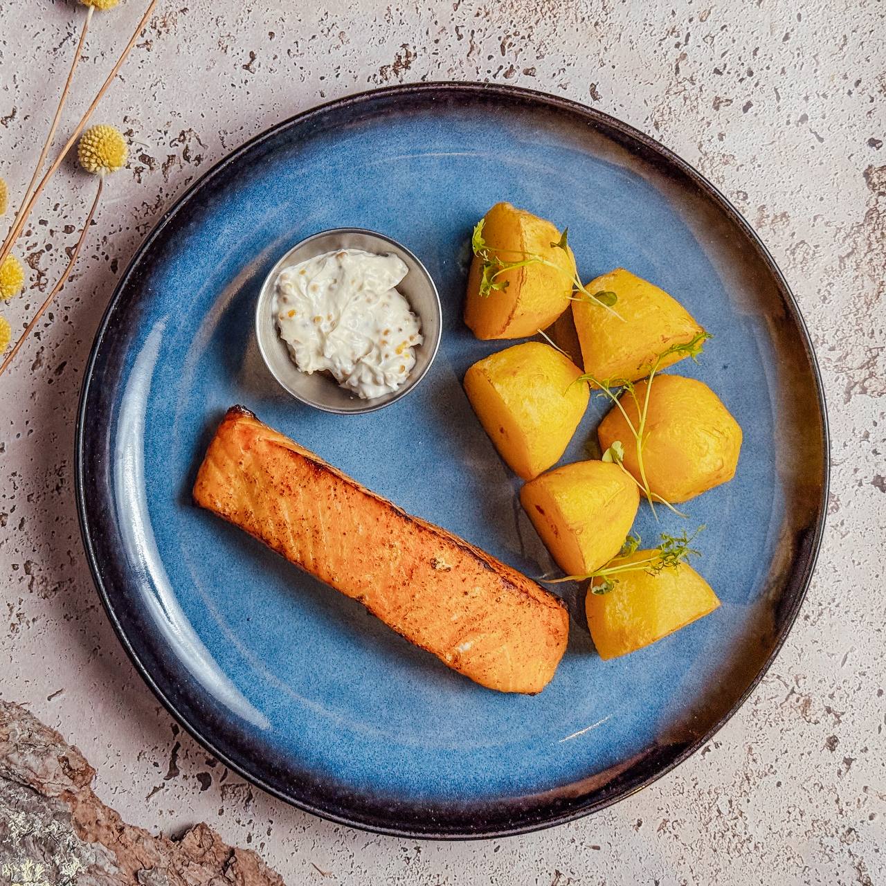 Стейк из лосося гарнир на выбор