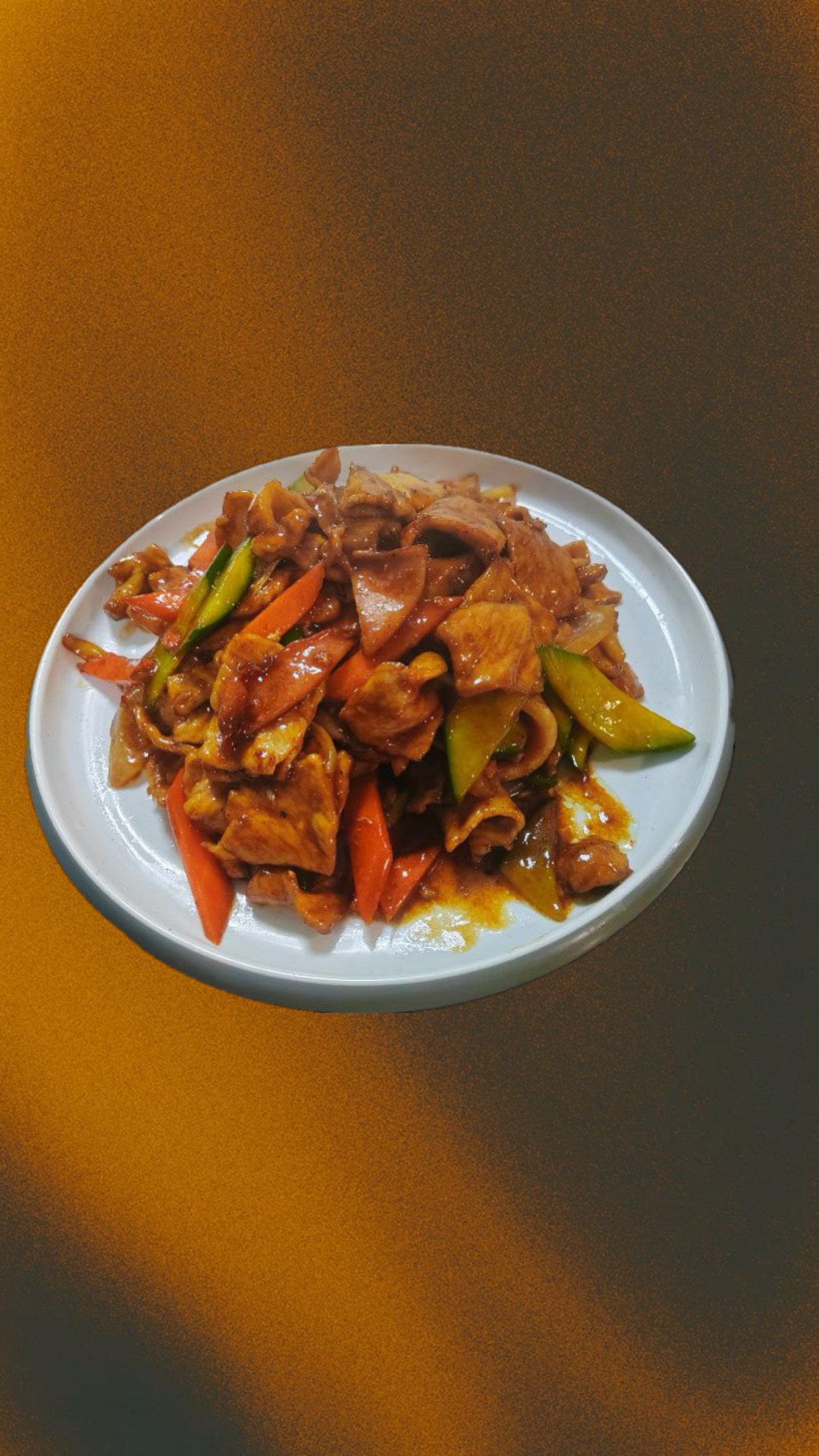 Жареное свиное филе с овощами