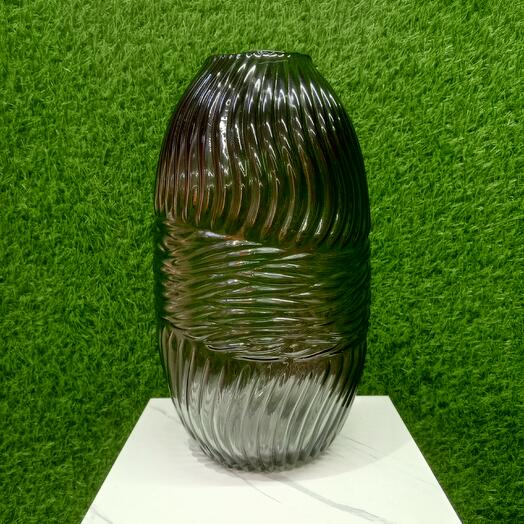 Высокая, круглая ваза для цветов