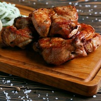 Шашлык из свиной шейки (100 гр.)
