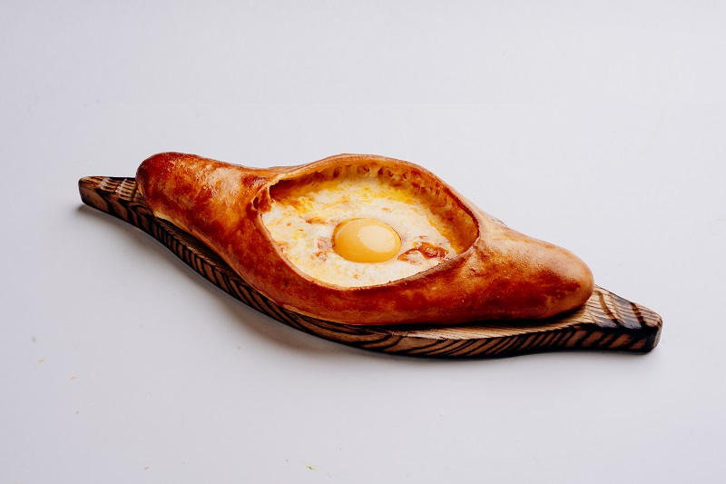 Хачапури по-аджарски