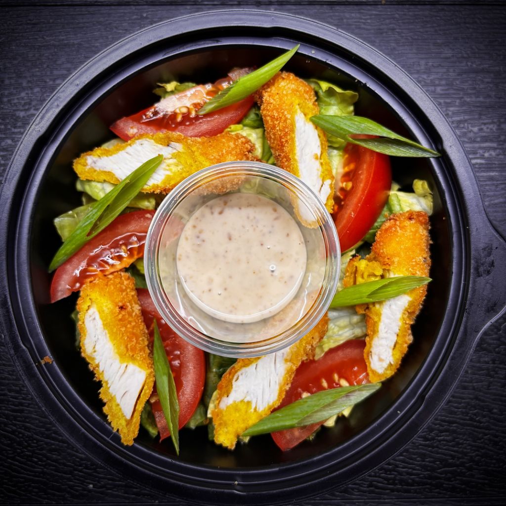 Салат с куриными стрипсами