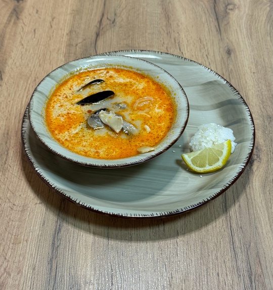 Суп Том Ям с морепродуктами