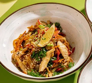 Вок с курицей