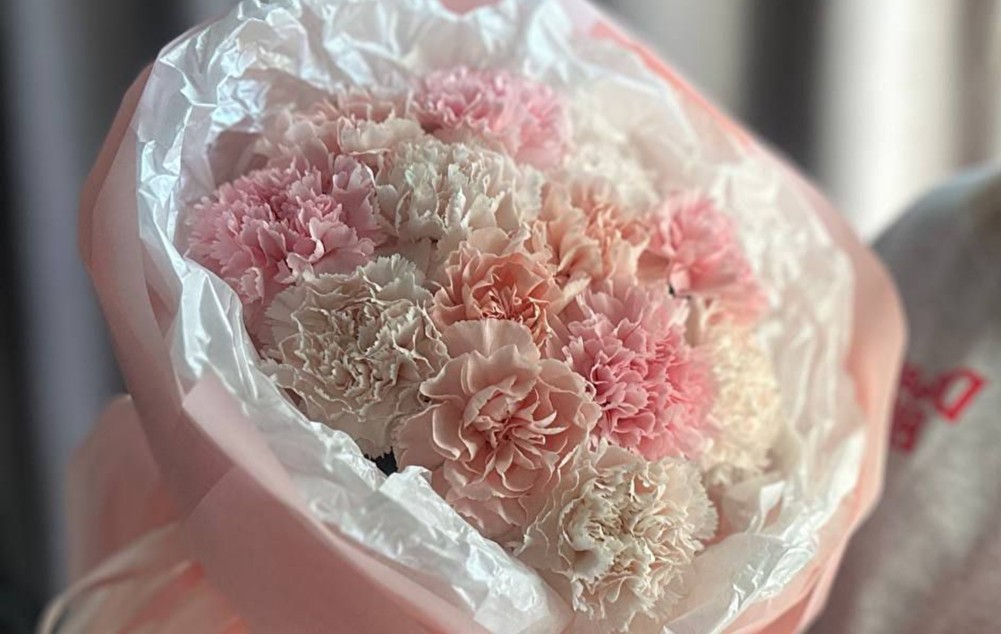 №72 Авторский букет из диантусов L