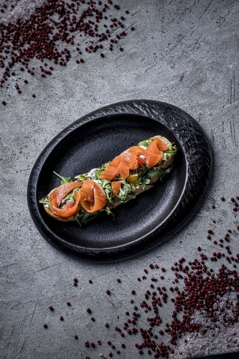 *Брускетта с лососем