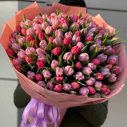 Букет из розовых тюльпанов