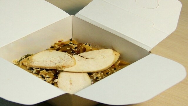 Удон с мясом птицы в соусе Терияки