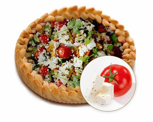 Пирог с брынзой и помидорами