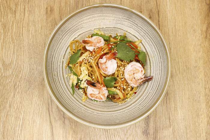 Wok с морепродуктами