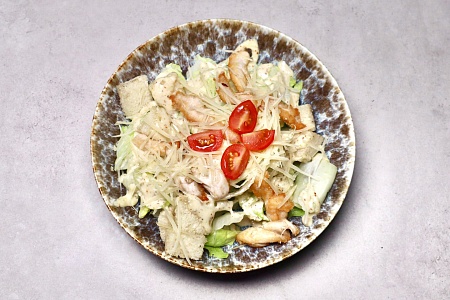 Цезарь с куриным филе