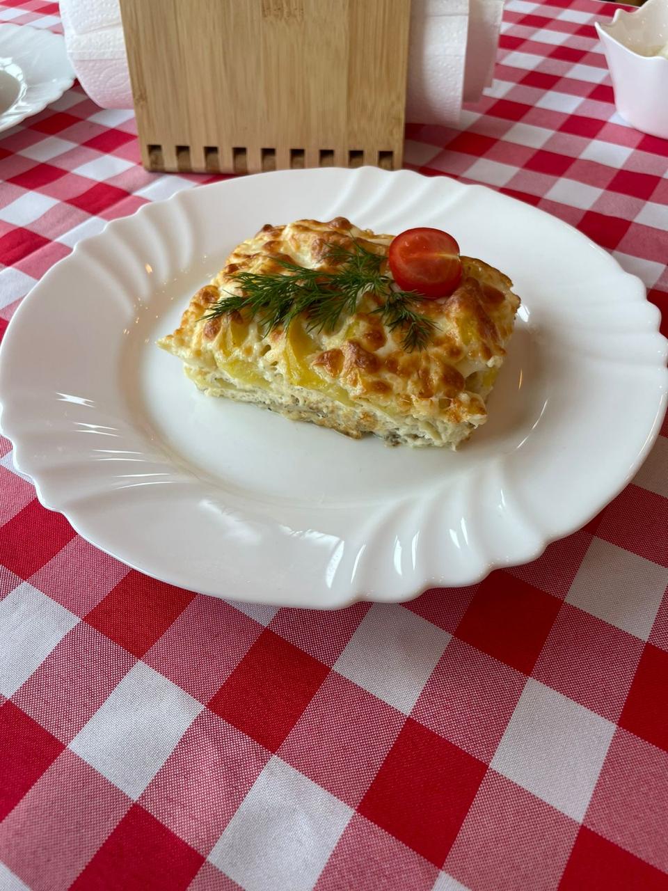 Палтус запеченный с картофелем