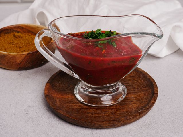 Соус красный острый с аджикой (100гр)